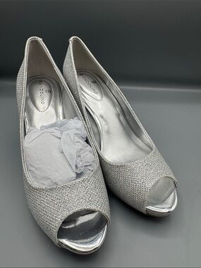 Bandolino Rainaa Pumps